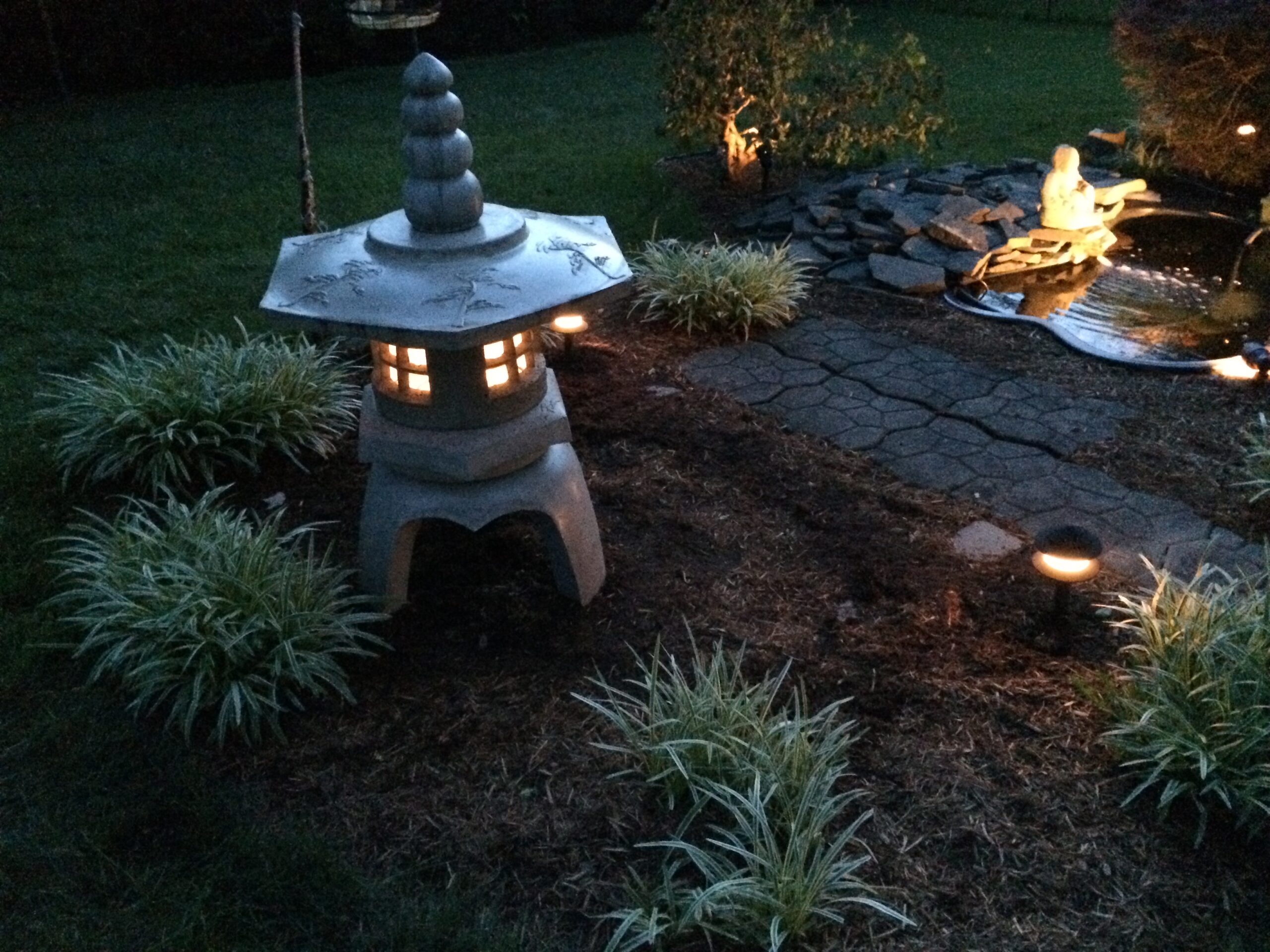 concrete_japanese_lantern Shenandoah Castings